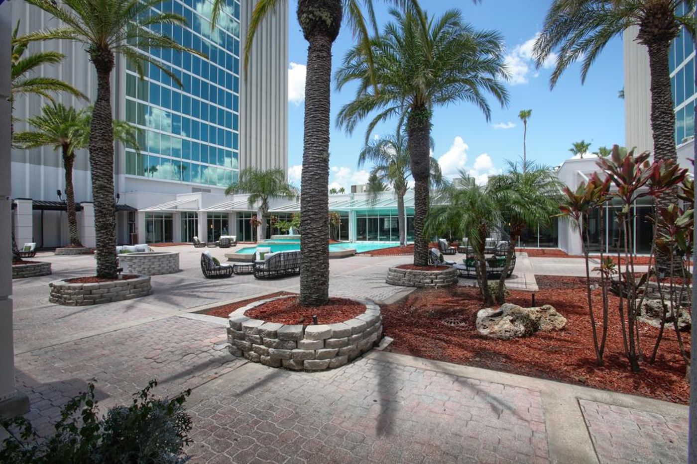 Doubletree Hotel at the Entrance to Universal Orlando