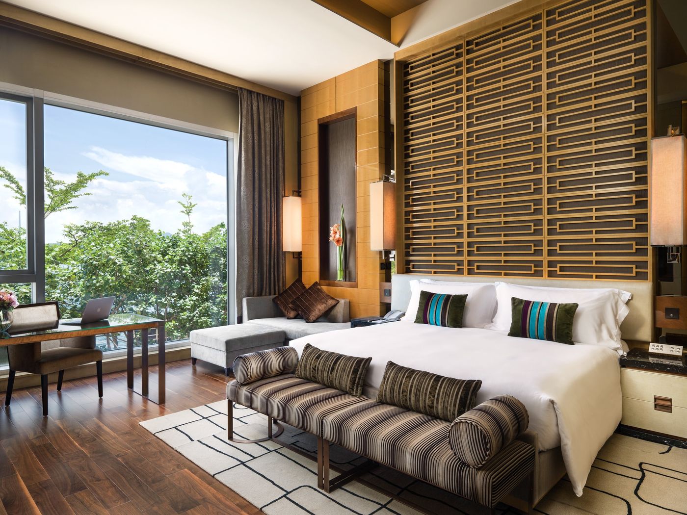 The-Olympian-Hong-Kong-Room-6