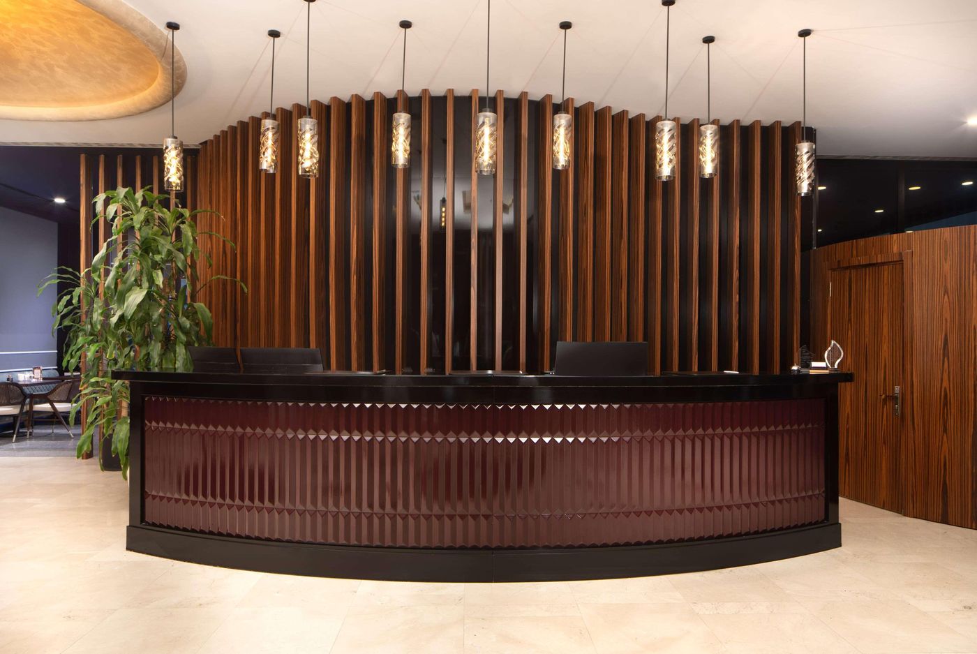 Ramada-Hotel---Suites-by--Istanbul-Atakoy-Lobby-16