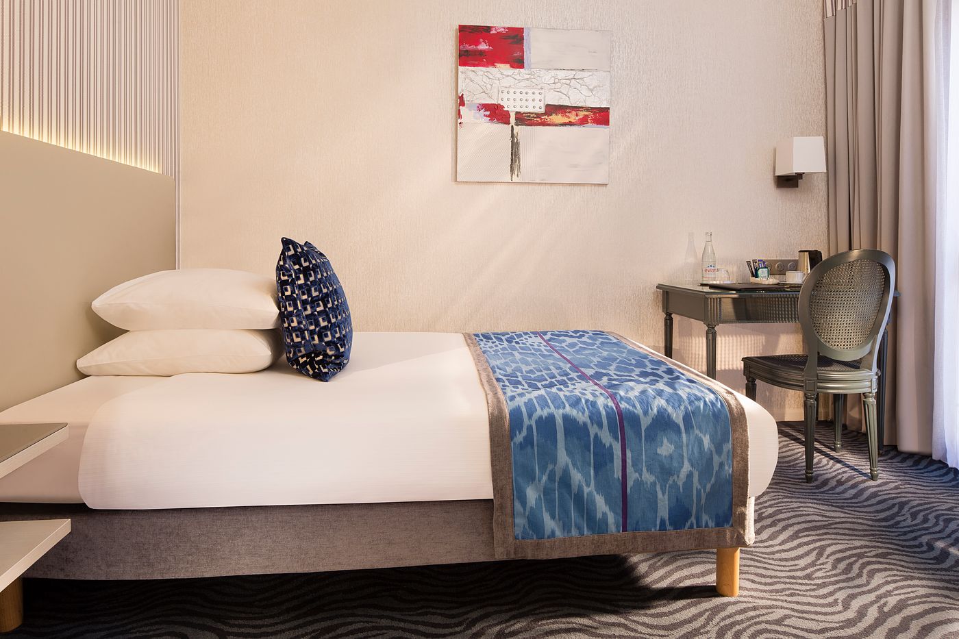 Hotel-Victor-Hugo-Paris-Kleber-Room-37