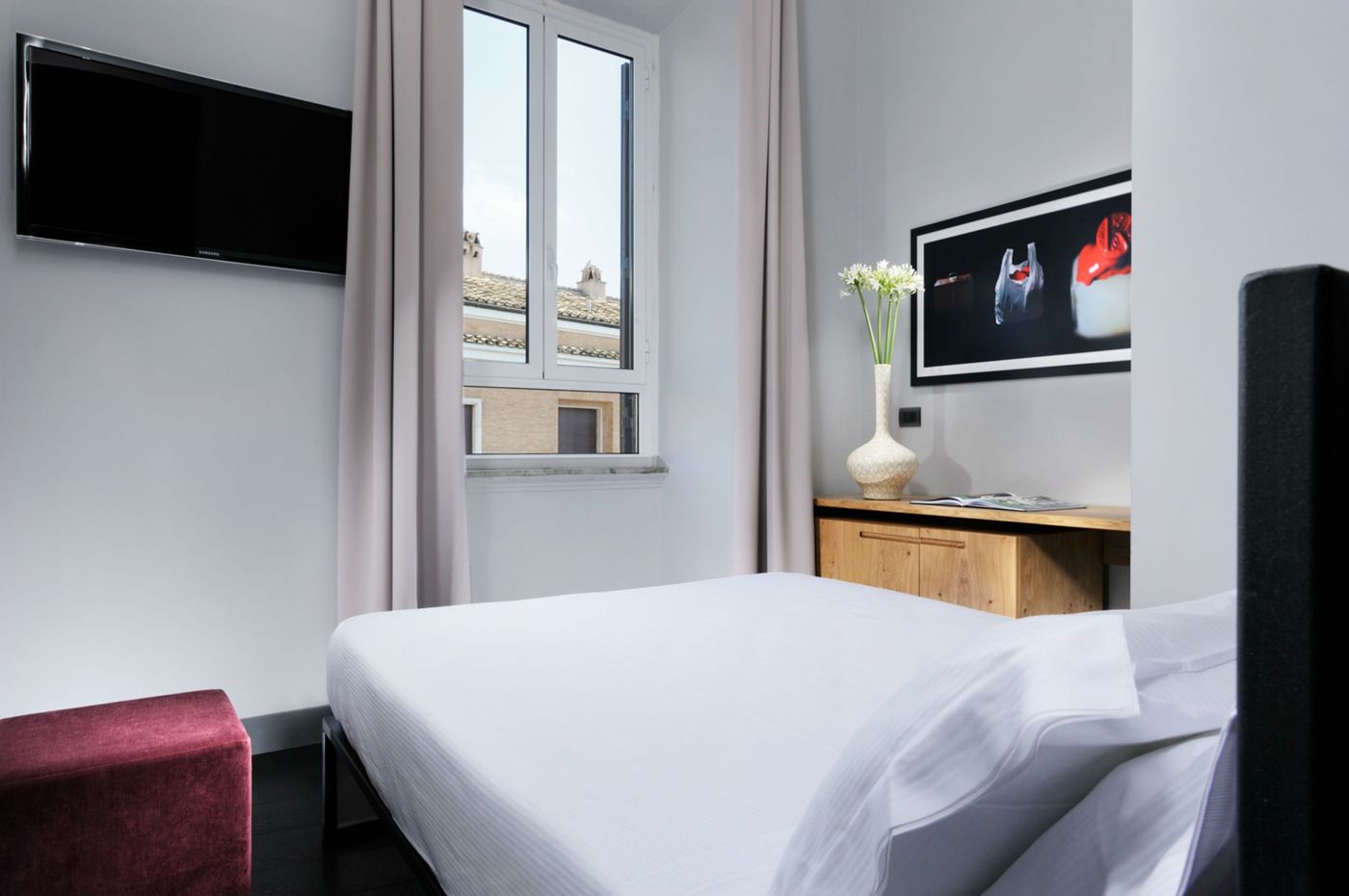 Suite-Art-Navona-Room-10