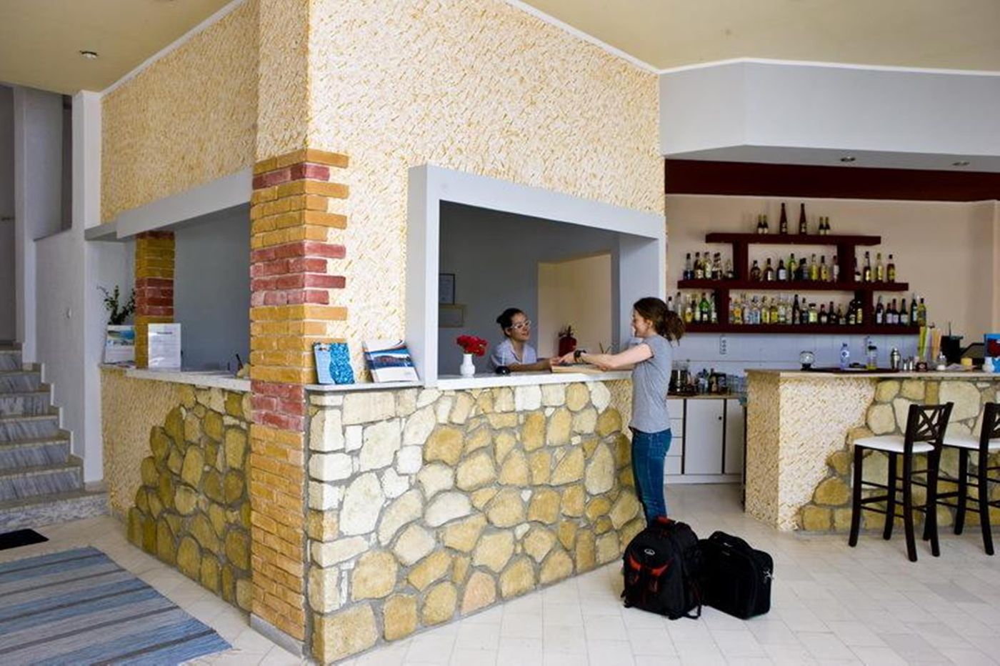 Pashos-Hotel-Lobby-15