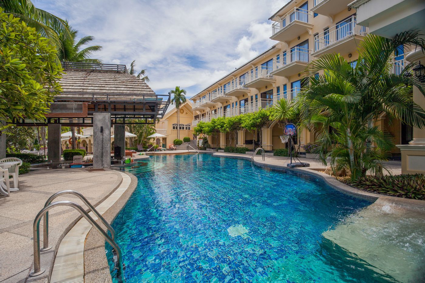 Front-Village-General-view-4