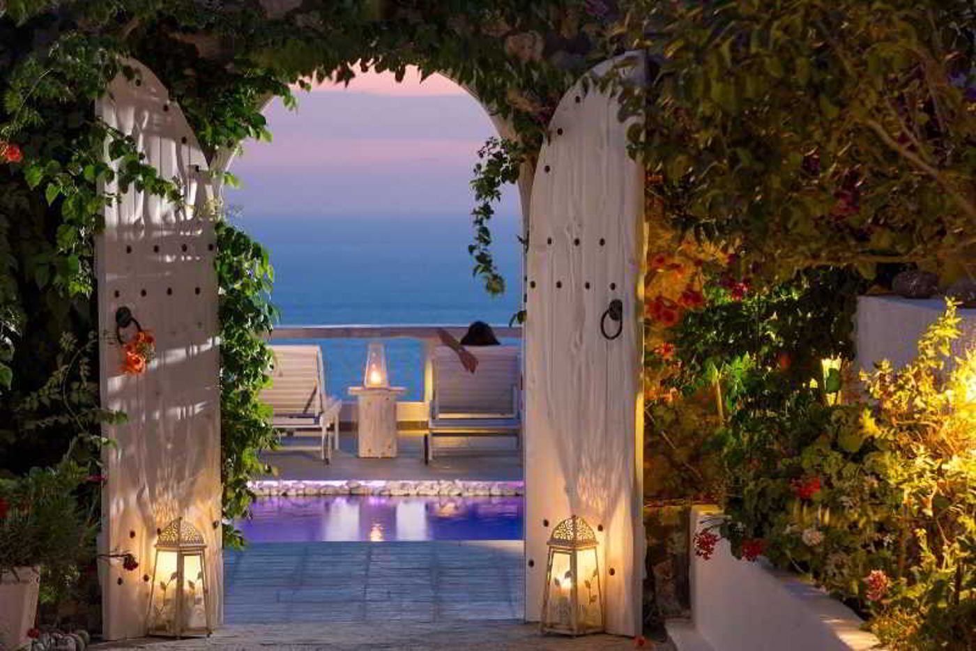 Athermi-Suites-Terrace-44