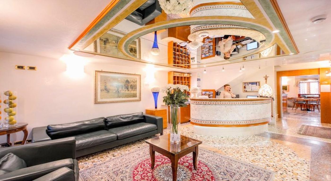 Antica-Casa-Carettoni-General-view-3