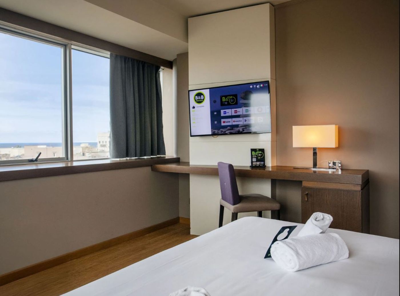 B-B-Hotel-Trapani-Crystal-Room-4