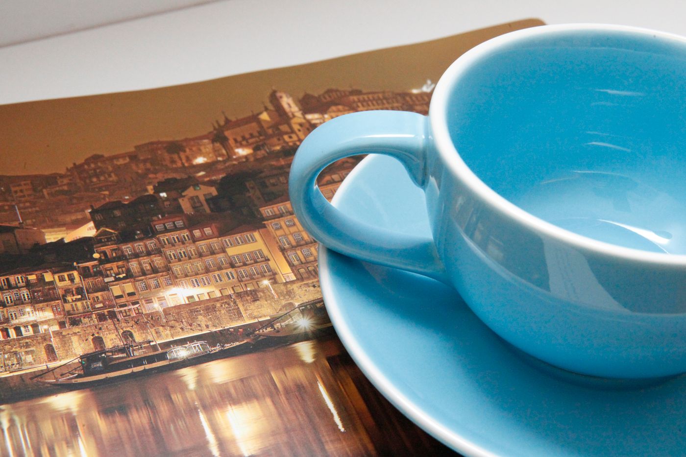 Alfama-Yellow-House-Room-8