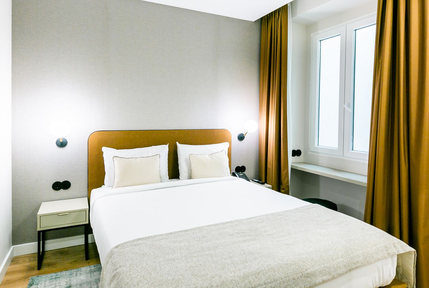 Lx-SoHo-Boutique-Hotel-by-RIDAN-Hotels-Room-9