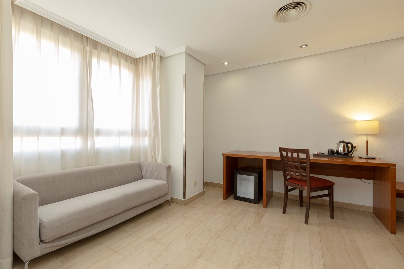 Porcel-Torre-Garden-Room-21