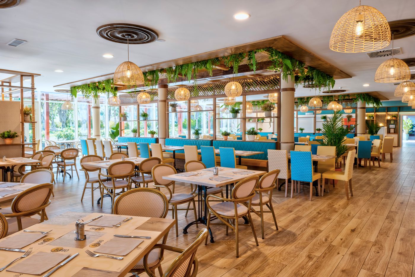 PortAventura-Hotel-Caribe---Theme-Park-Restaurant-35