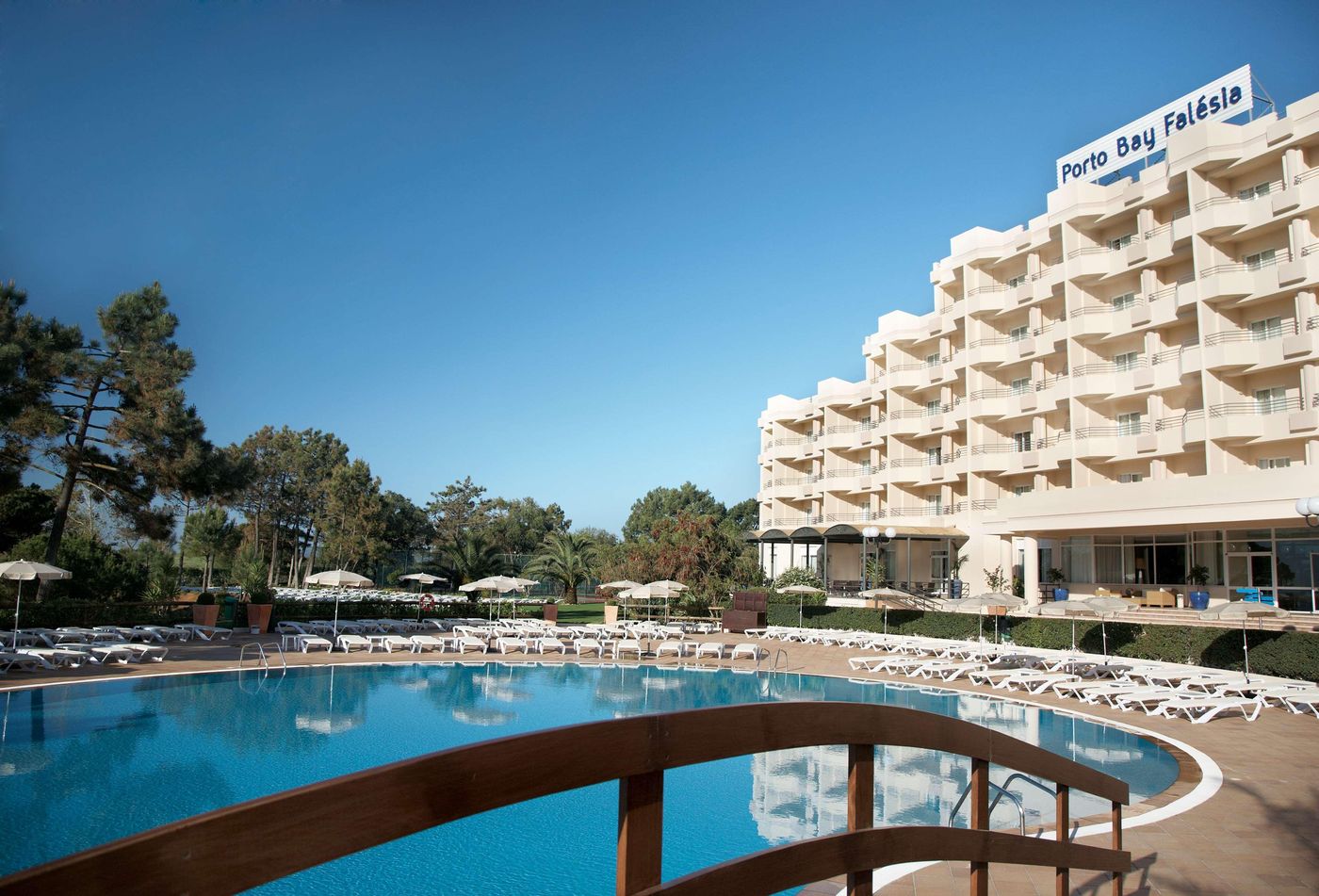 Porto-Bay-Falesia-General-view-2