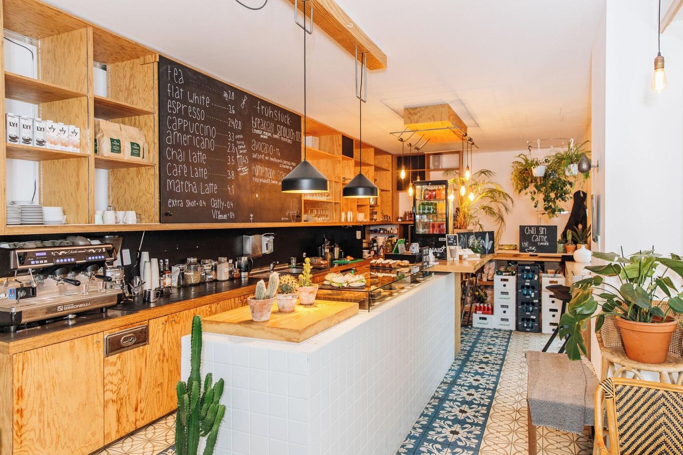 The-Circus-Apartments-Restaurant-16