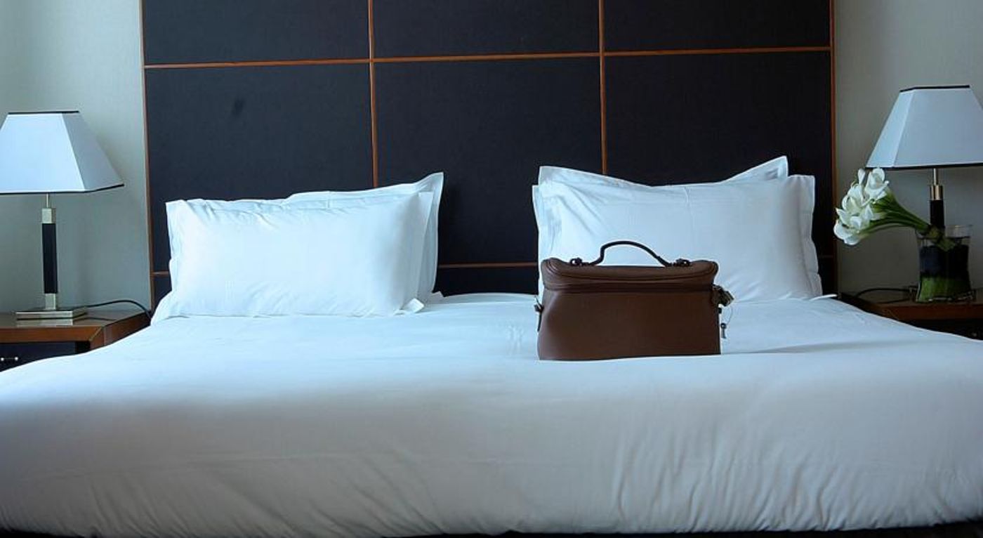 Goldstars-Resort---Suites-Room-19