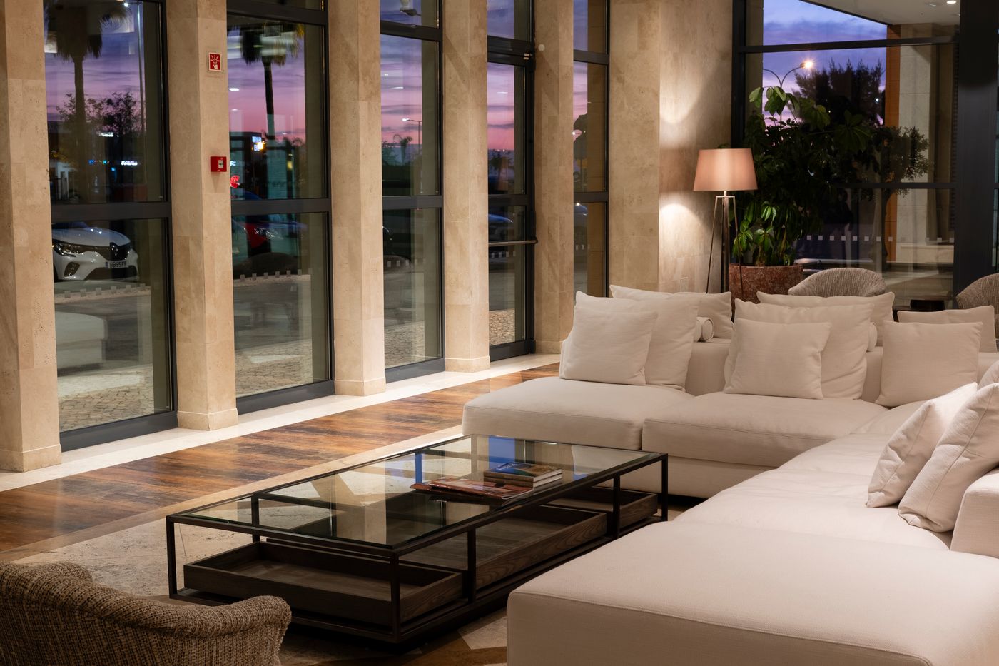 Real-Marina-Hotel-and-Spa-Lobby-27