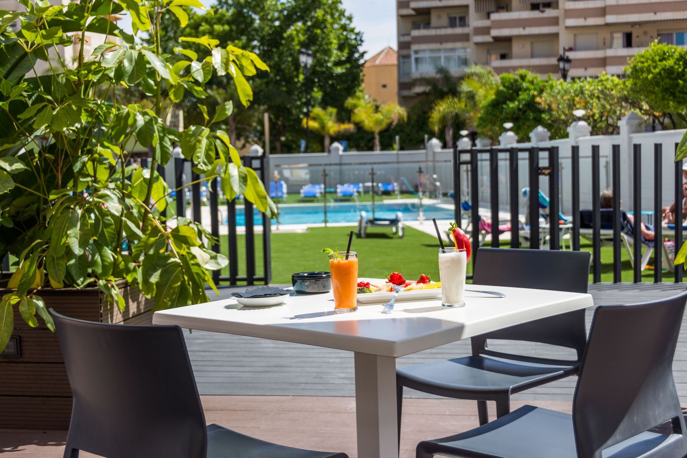 Aparthotel-Veramar-Bar-3