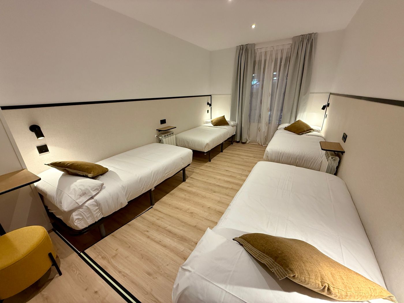 Mucho-Madrid-Room-16