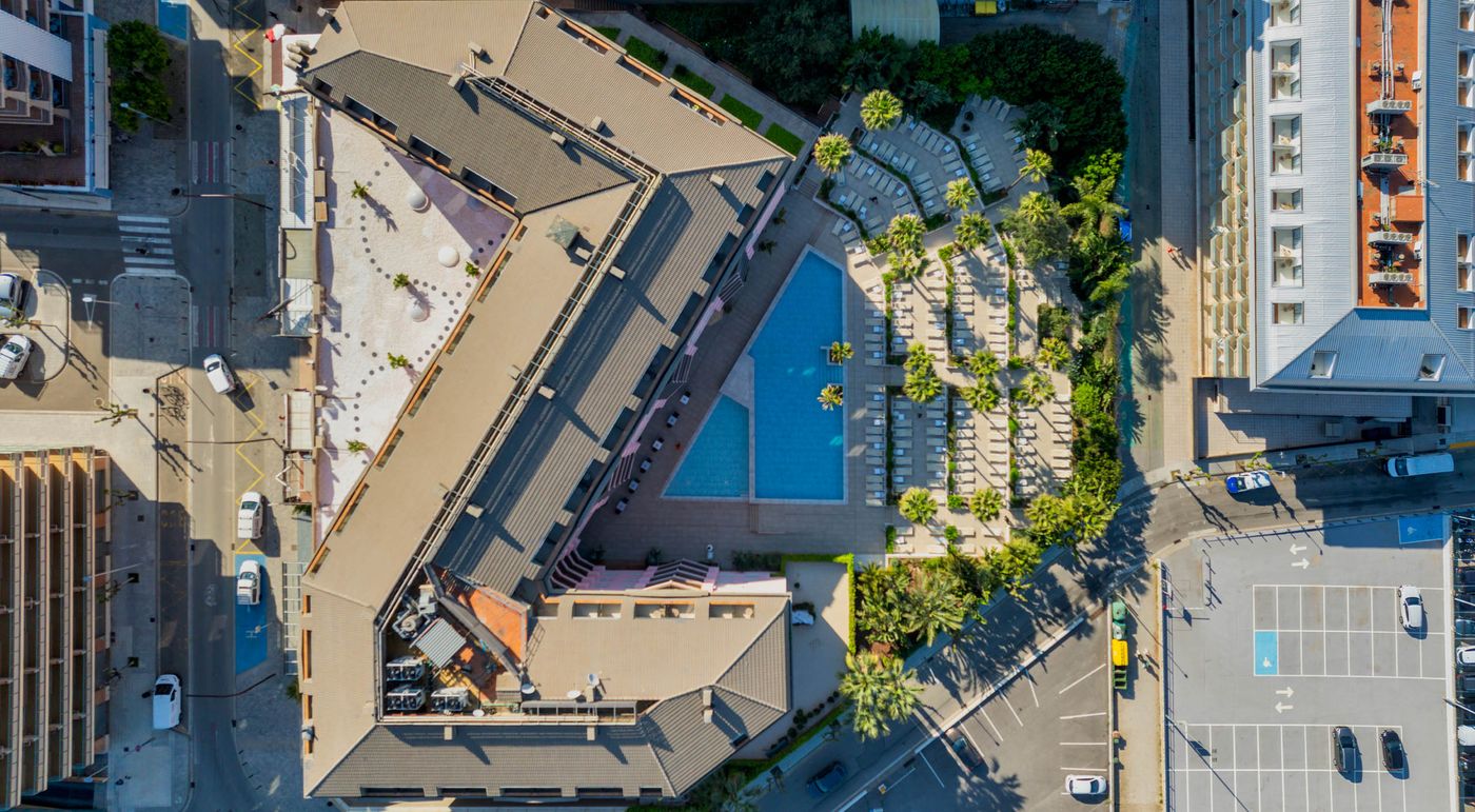 Aqua-Hotel-Montagut-Suites-General-view-20