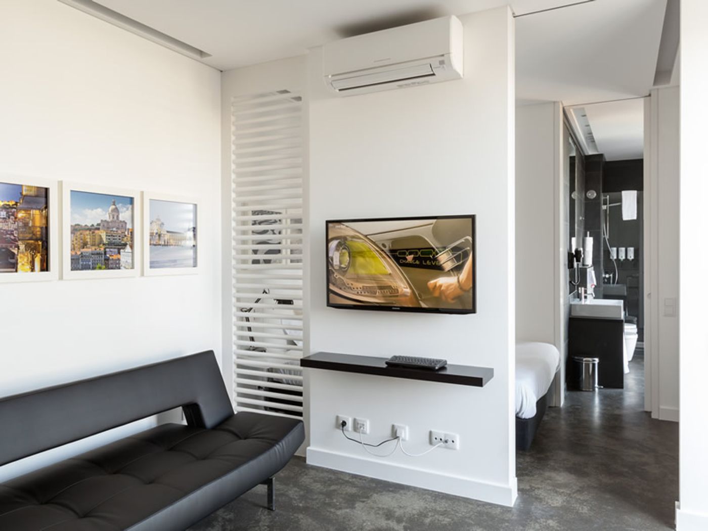 Hello-Lisbon-Santa-Apolonia-Apartments-Room-6