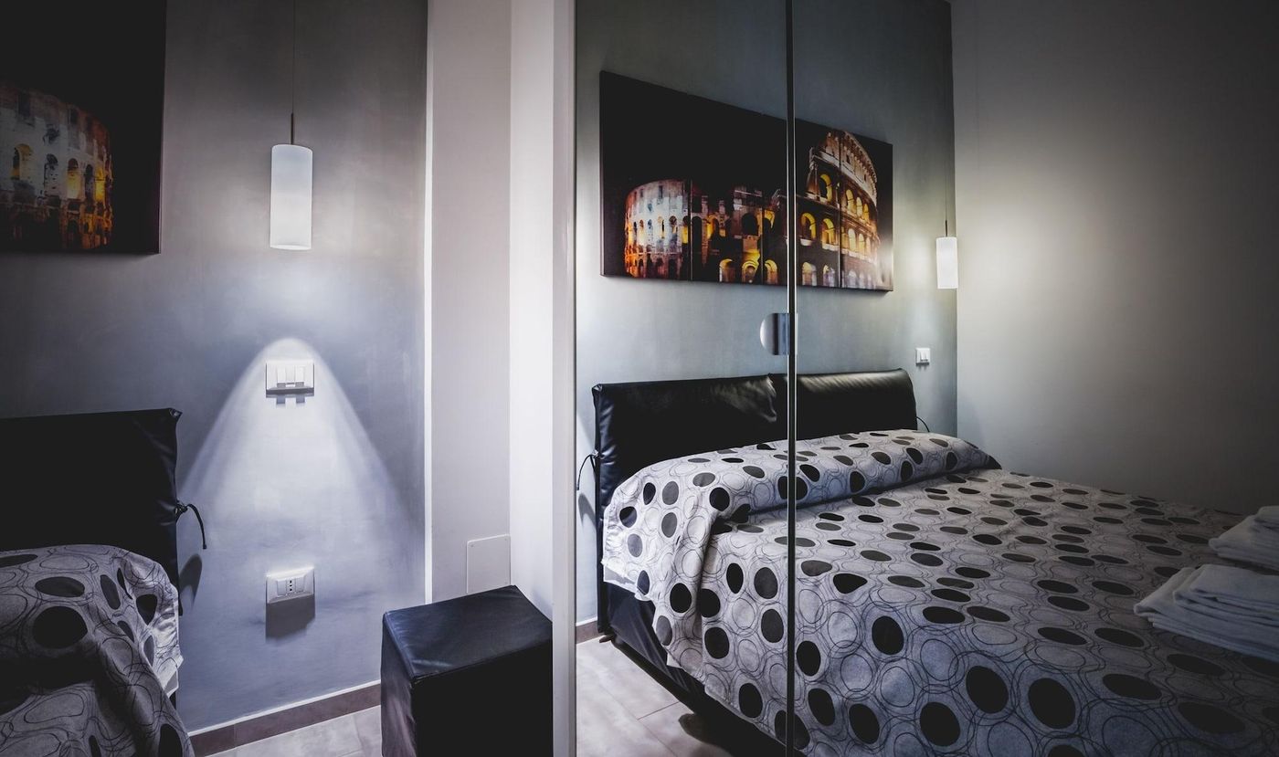 Domus-Alberti-Room-15