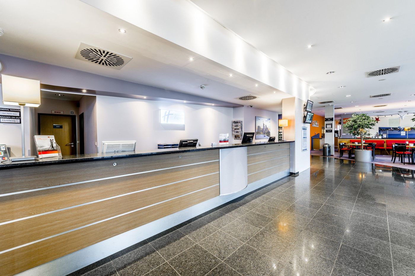 Holiday Inn Express Frankfurt Airport - Germany - MOERFELDEN-WALLDORF - Lobby - 0