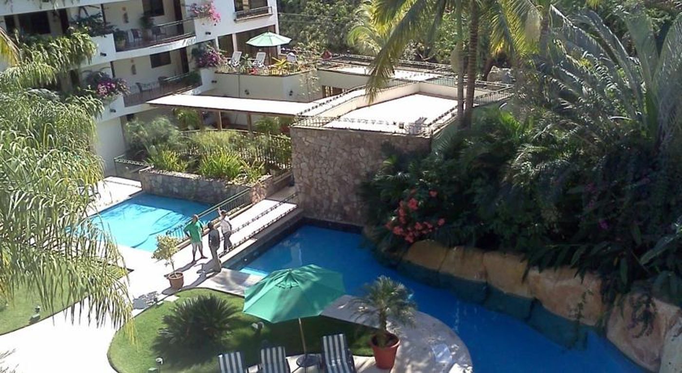 Casa Iguana Hotel