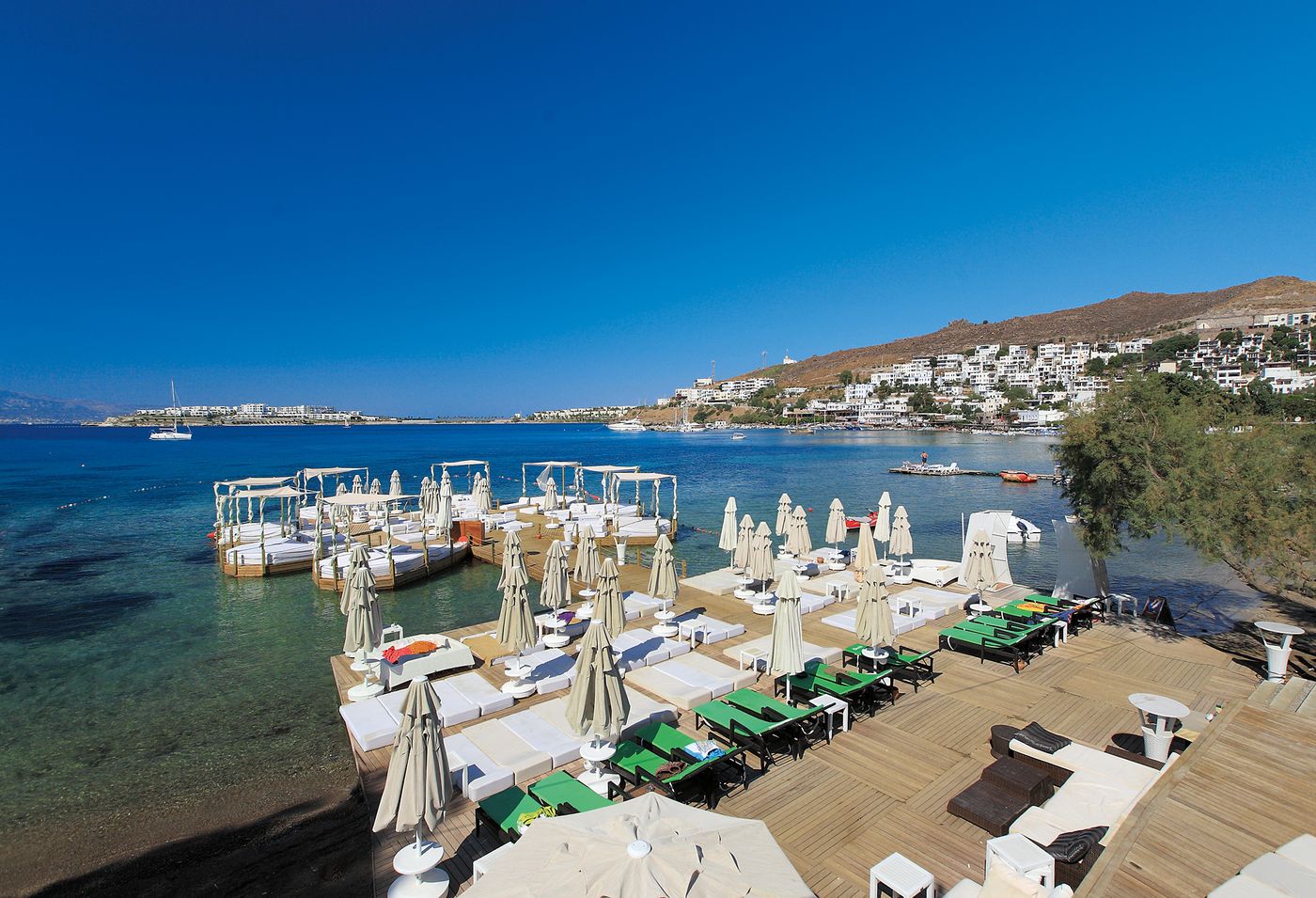 Camelot Boutique & Beach