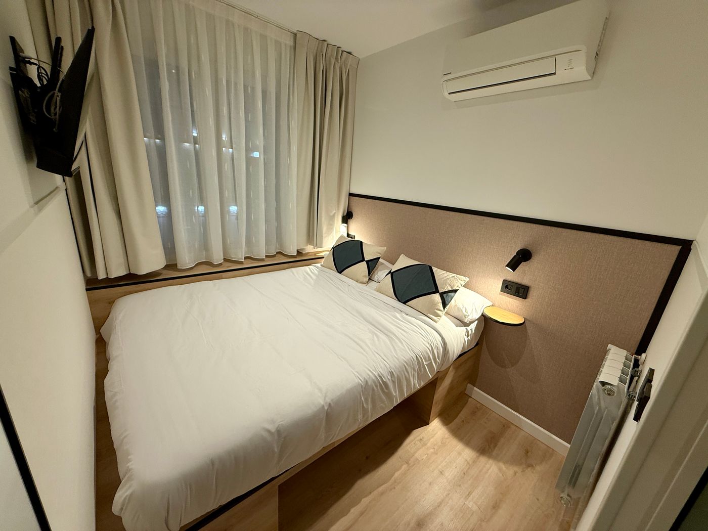 Mucho-Madrid-Room-21