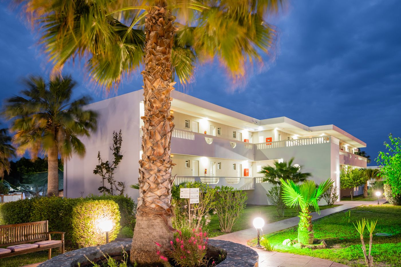 Lardos-Bay-General-view-16