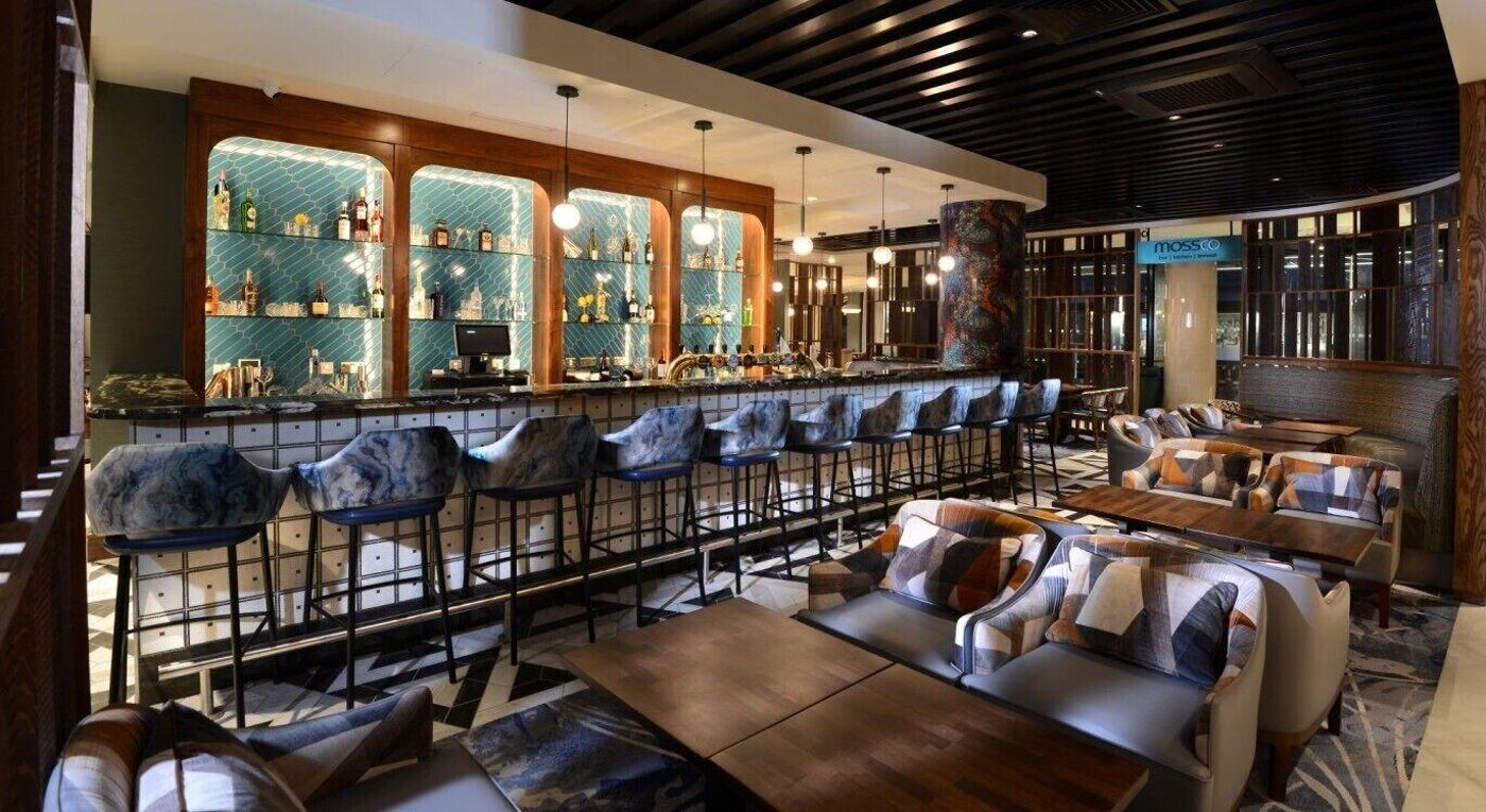 Travelodge-Plus-Dublin-City-Centre-Bar-15