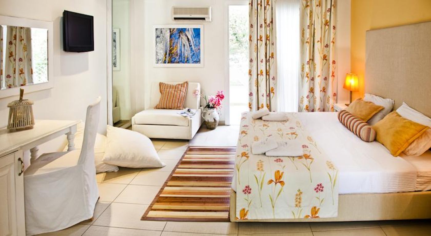 Mandraki Village Hotel