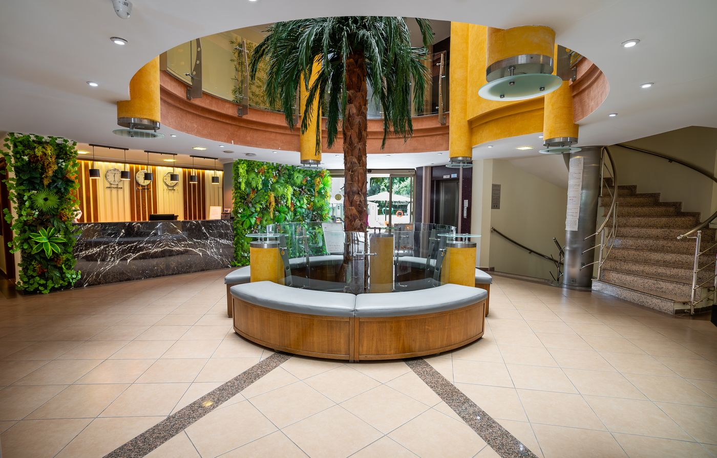 Club-Karakas-Lobby-70