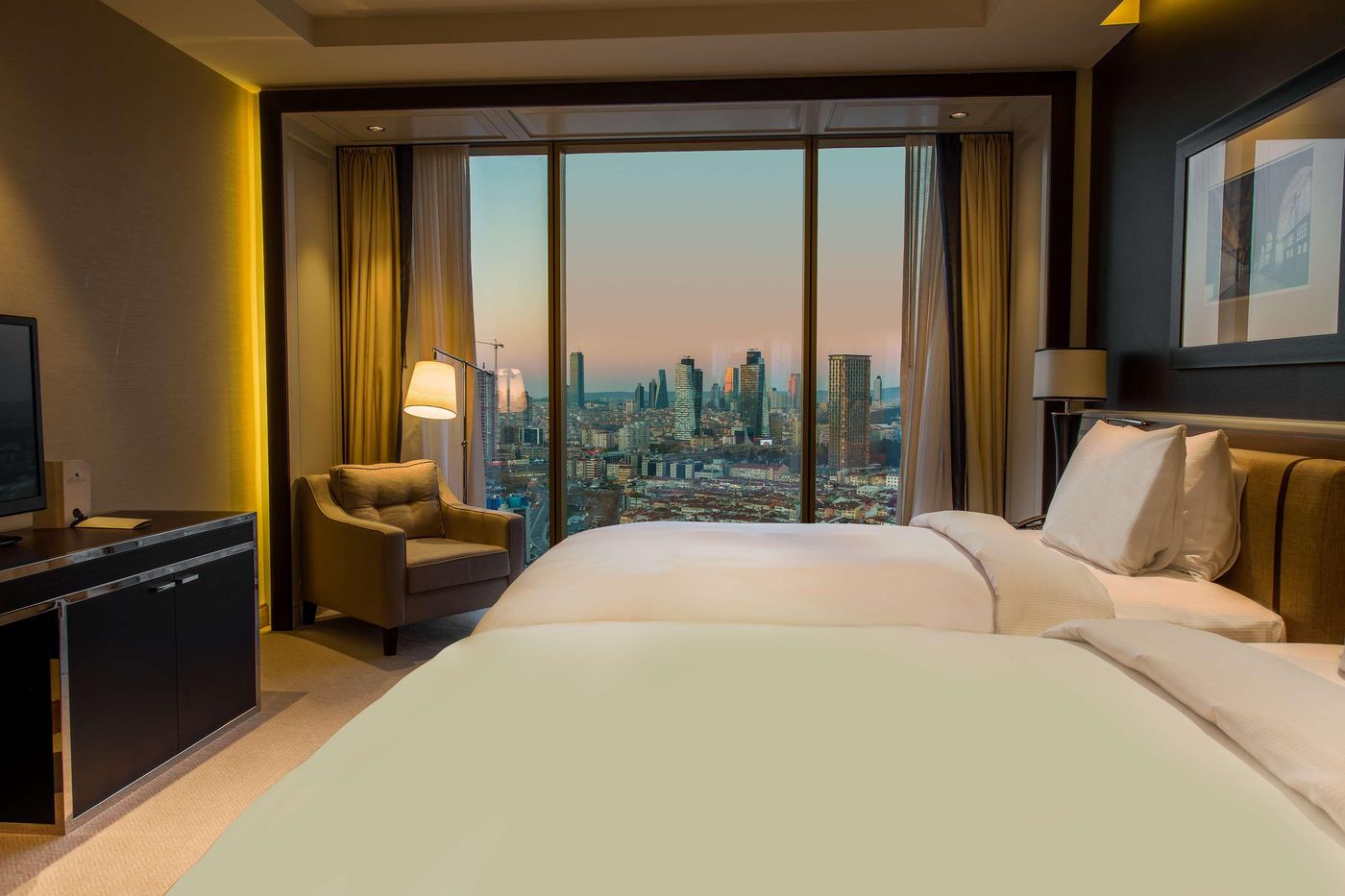 Hilton-Istanbul-Bomonti-Hotel---Conference-Centre-Room-57