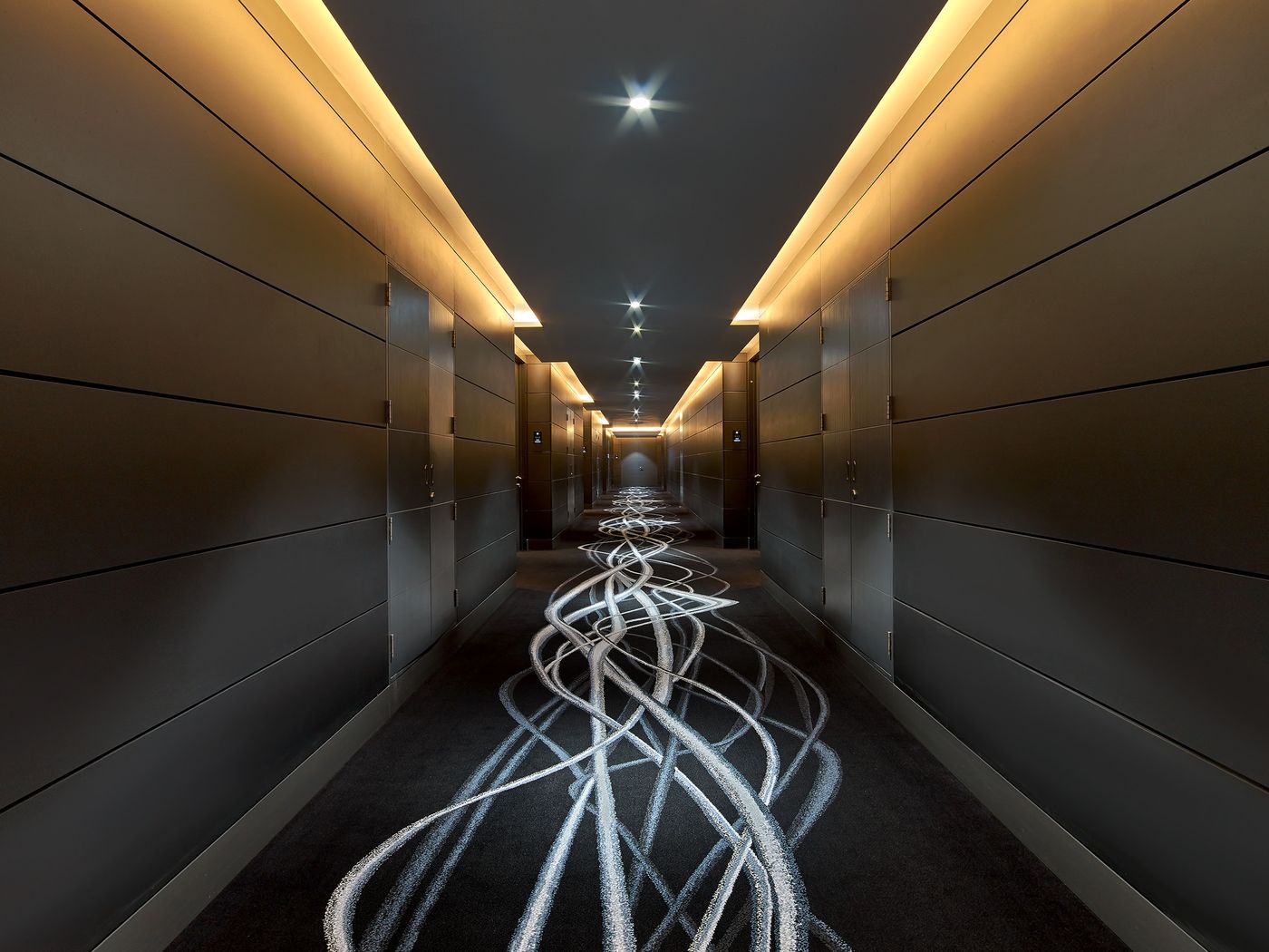 V hotel Curio Collection by Hilton