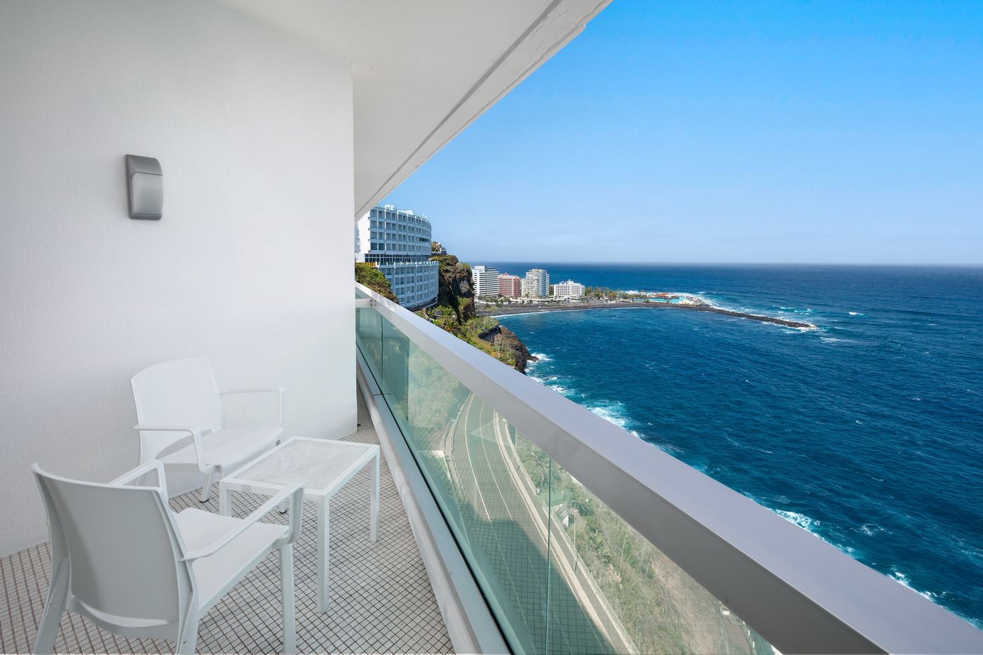 Best-Semiramis-Room-44