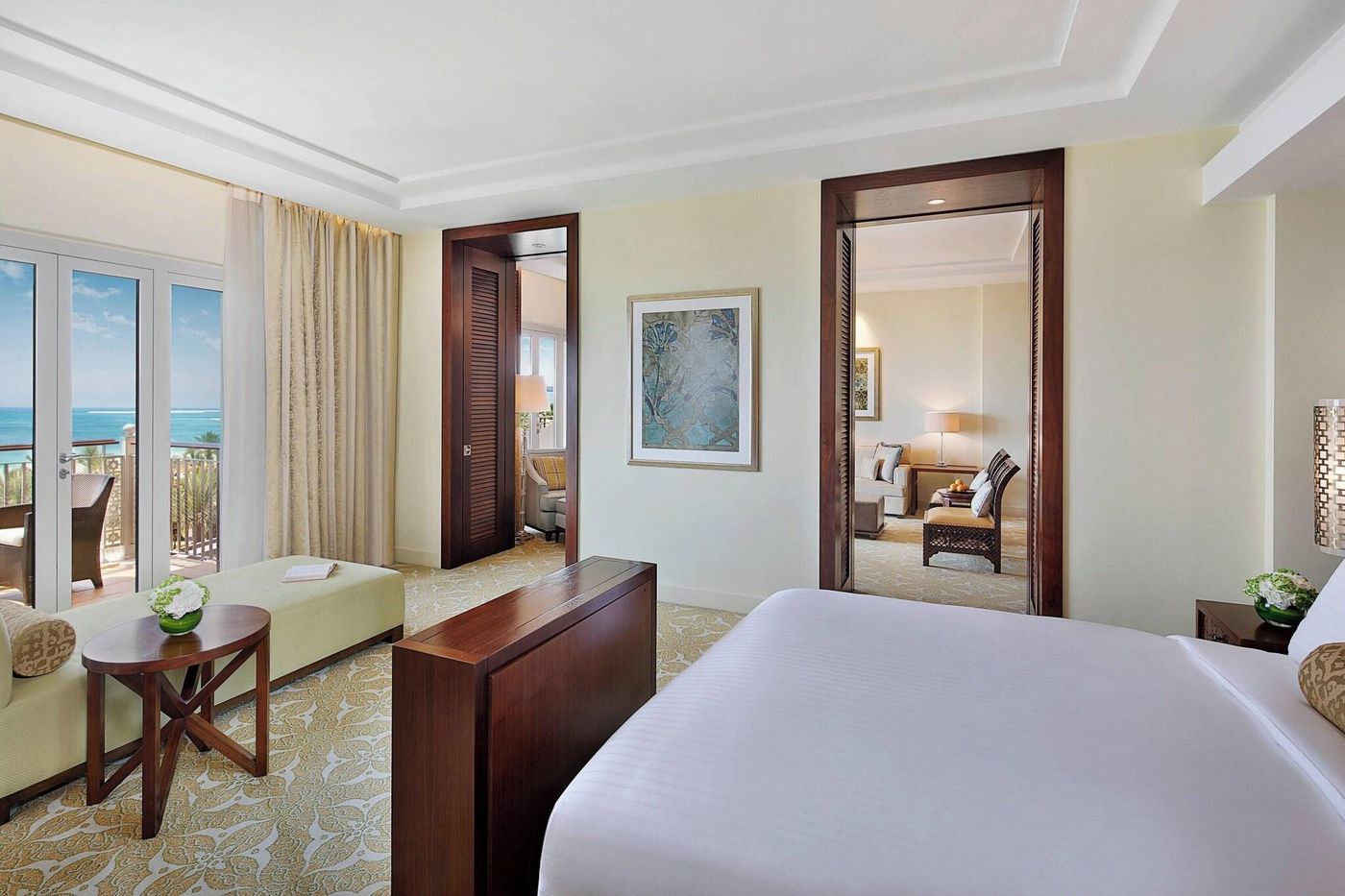 The-Ritz-Carlton--Dubai-Lobby-32