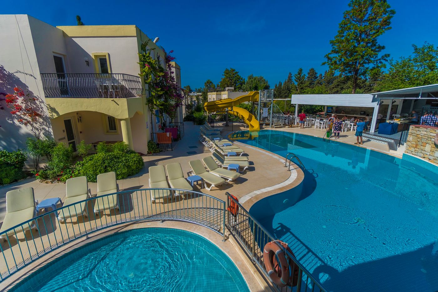 Paloma-Family-Club-Sports-and-Entertainment-6