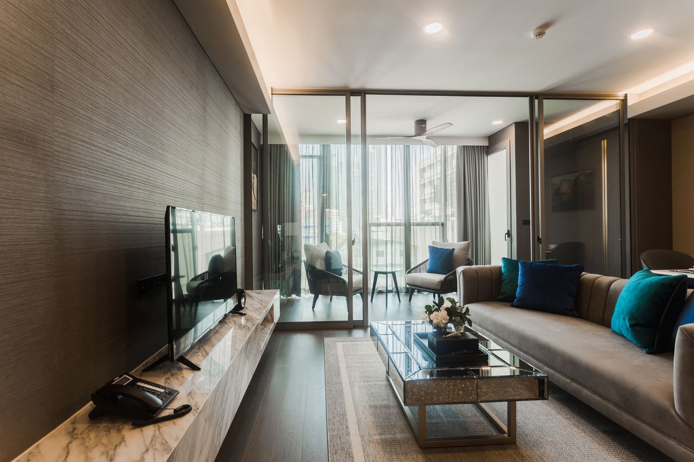 Wyndham-Bangkok-Queen-Convention-Centre-Room-40