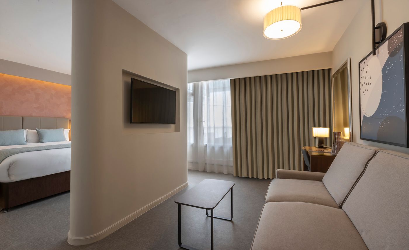 Riu-Plaza-The-Gresham-Dublin-Room-25