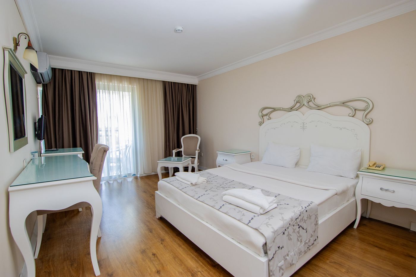 Sentinus Beach Hotel