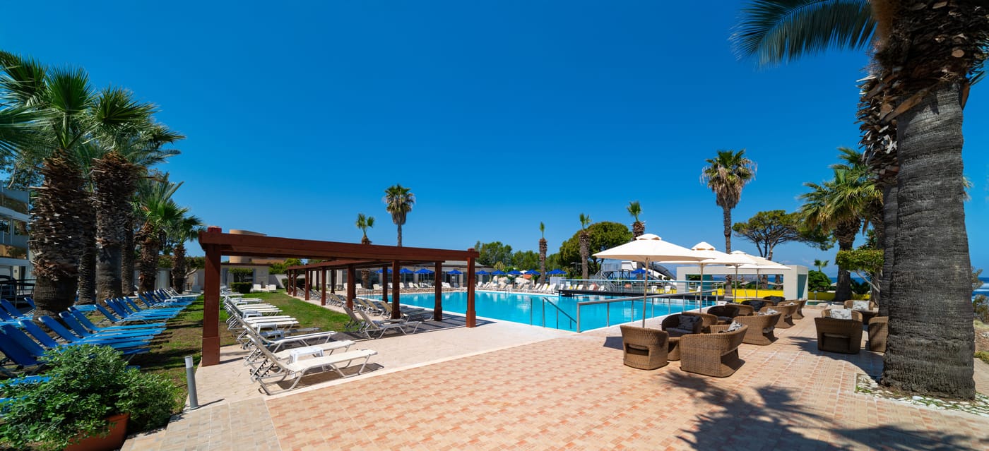 Ocean-Blue-Hotel-Pool-5