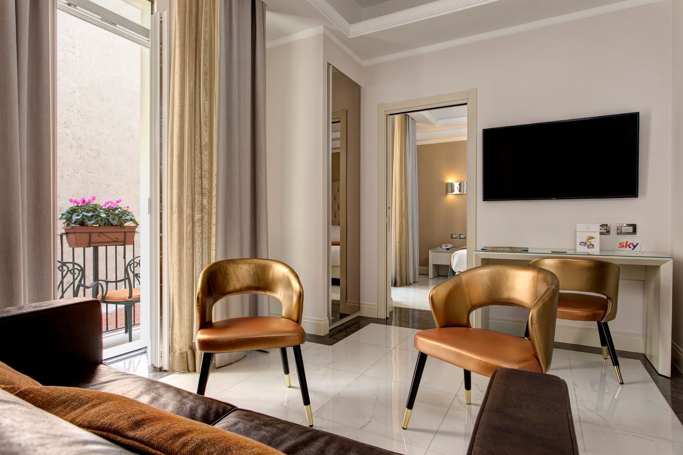 Marcella-Royal-Rooftop-Garden-Room-11