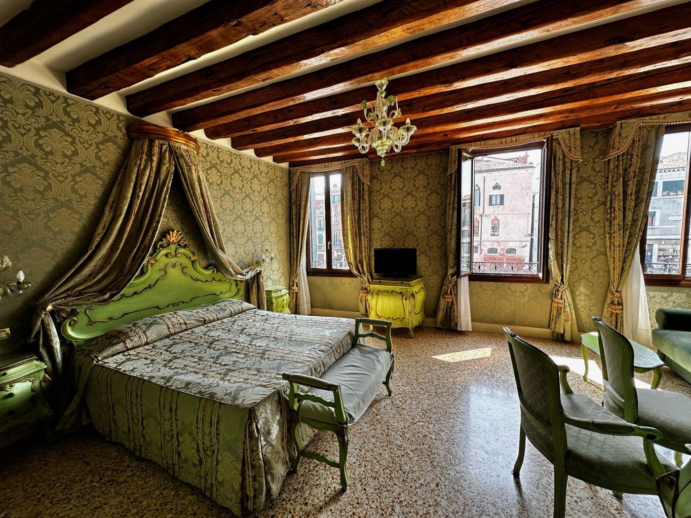 Hotel-Ca--Dogaressa-Room-10