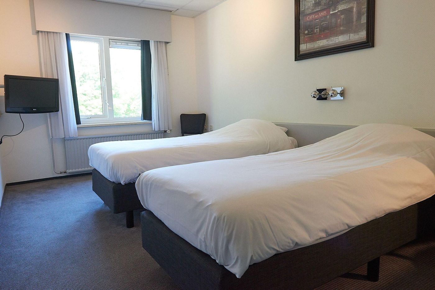 Hotel-De-Jonge-Heertjes-Room-13