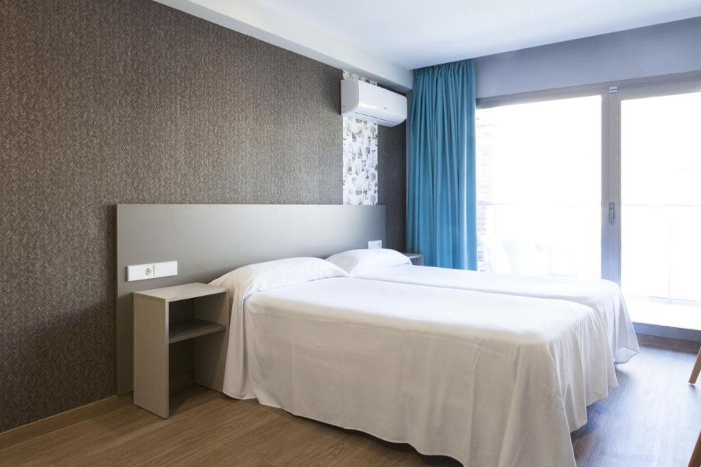 Estudios-Benidorm-Room-27