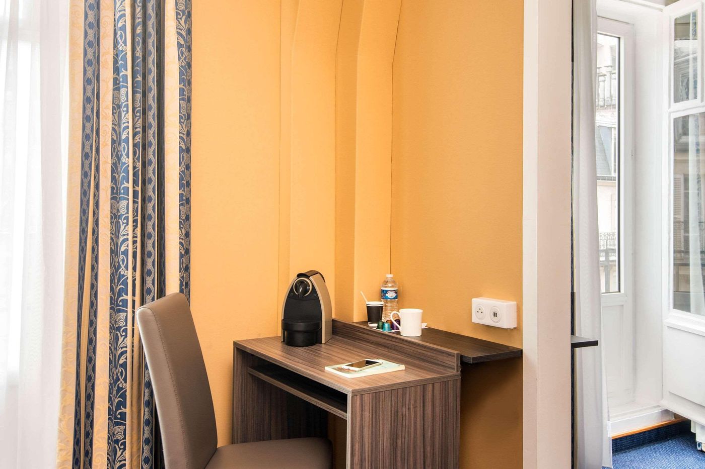 Abaca-Messidor-by-Happyculture-Room-7