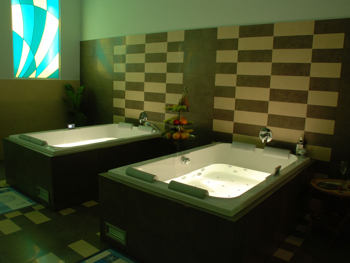 EA-Hotel-DownTown-Sports-and-Entertainment-40