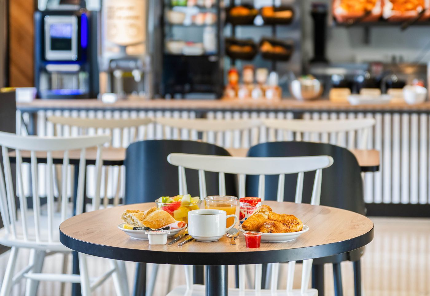 B&B Hôtel Lyon Centre Part-dieu Gambetta - France - Lyon				 - Restaurant - 1