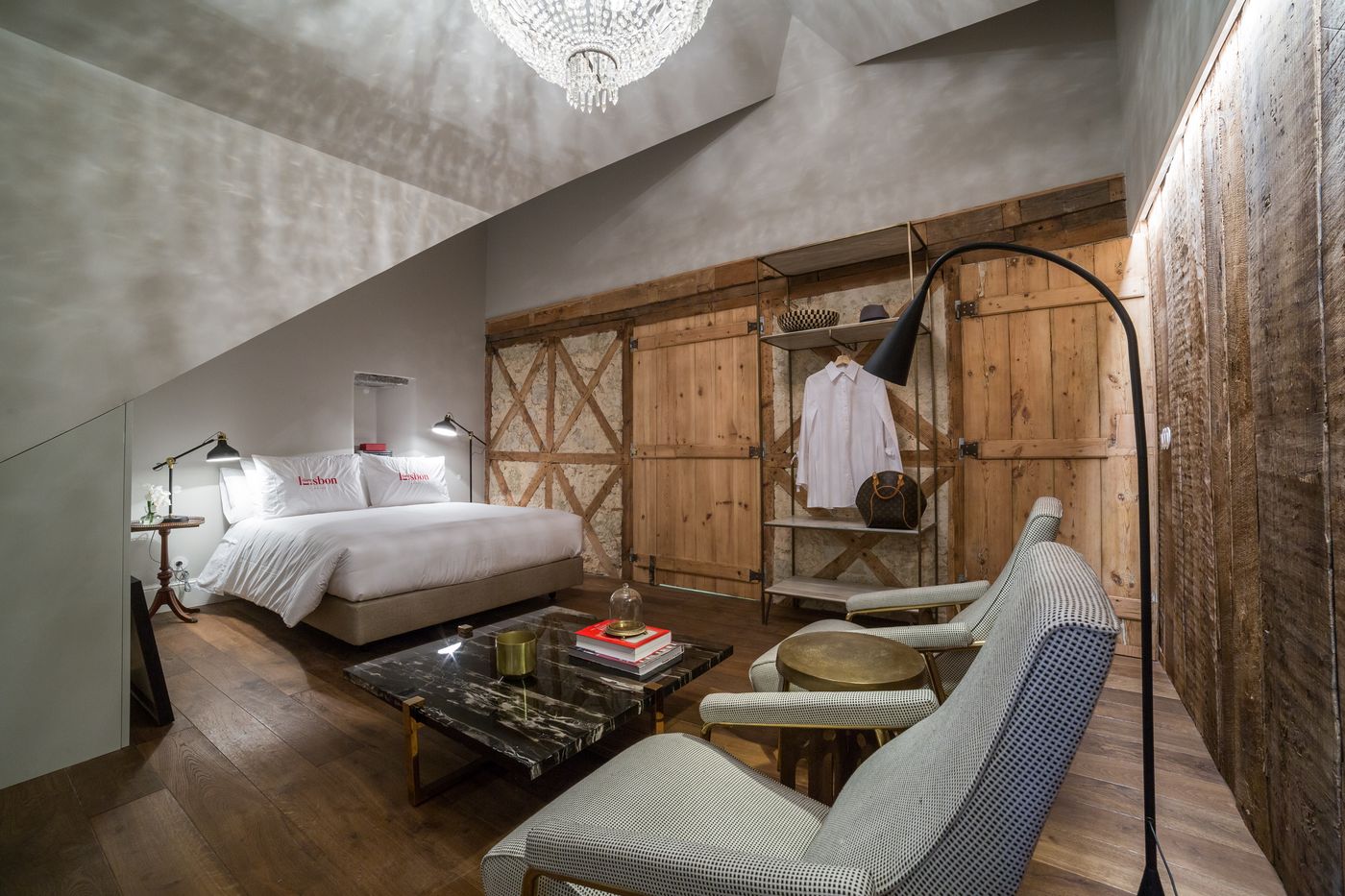 Dare-Lisbon-House-Room-18