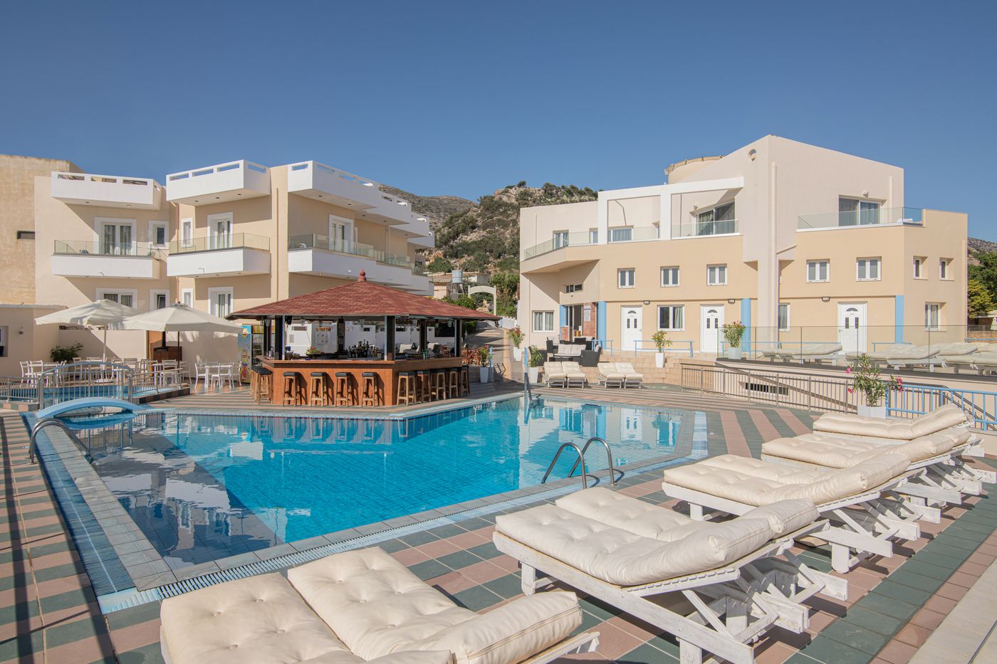 Filia Hotel Apartments