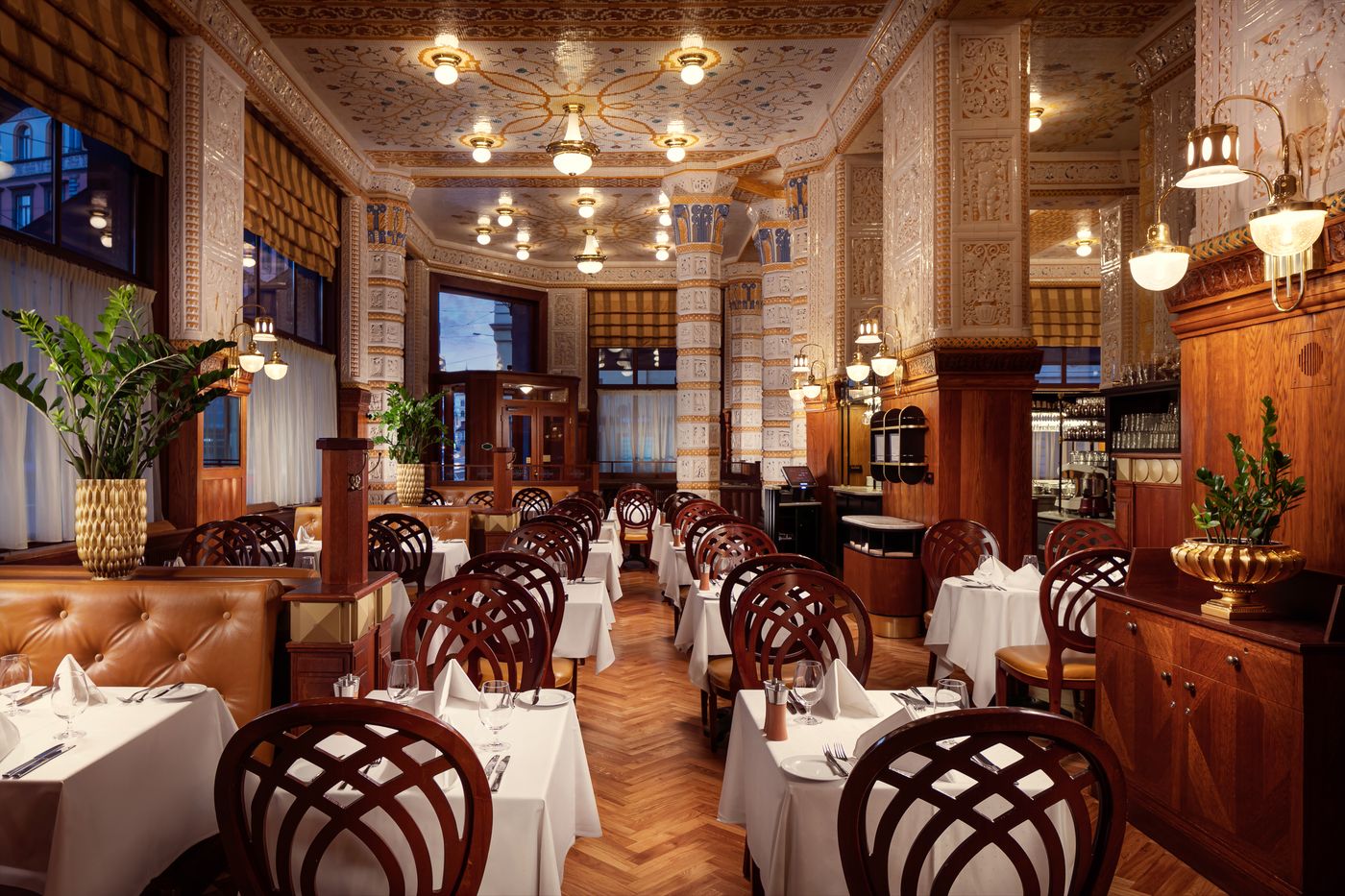 Art-Deco-Imperial-Restaurant-21